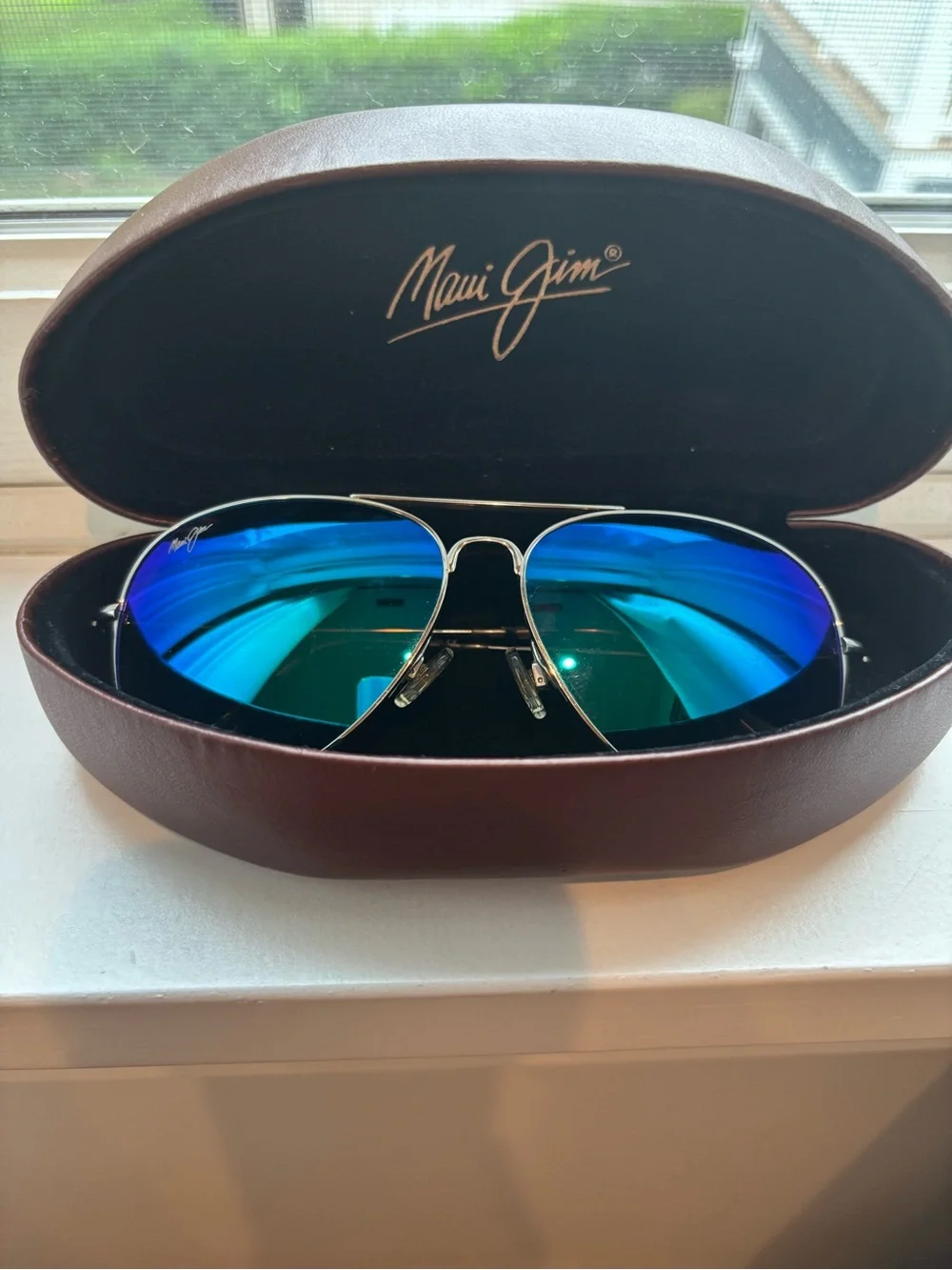 Maui Jim Aviator Sunglasses with Green-Blue Mirrored Lenses